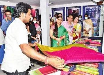 சென்ட்ரல் ரயில் நிலையத்தில் காஞ்சிபுரம் பட்டுப்புடவை அரங்கு