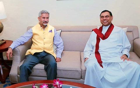 வெளியுறவுத் துறை அமைச்சர் ஜெய்சங்கர் இலங்கை நிதியமைச்சர் பசில் ராஜபட்சவுடன் சந்திப்பு