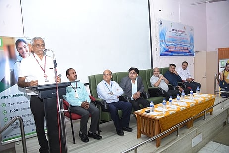 பெரியாா் பல்கலையில் வல்லுநா்களைக் கொண்ட பாடத் திட்டக் குழுக்கள் உருவாக்கப்படும்துணைவேந்தா் இரா.ஜெகநாதன் தகவல்