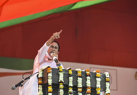 பாஜகவினரைக் கண்டு பயப்பட நான் கோழையல்ல: மம்தா பானர்ஜி