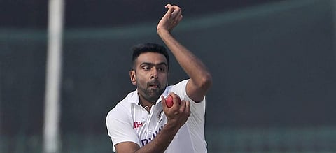 அஸ்வின் வீட்டுக்குப் பூங்கொத்து அனுப்பிய கபில் தேவ்