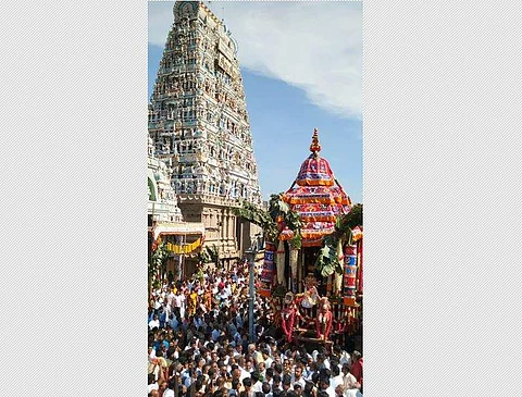 கோவில்பட்டியில் புதன்கிழமை நடைபெற்ற செண்பகவல்லி அம்மன் கோயில் பங்குனித் திருவிழா தேரோட்டம்.