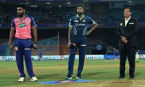 ராஜஸ்தானில் போல்ட் இல்லை: சாம்சன் பந்துவீச்சு தேர்வு