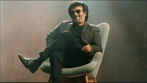 திடீரென ட்விட்டர் படத்தை மாற்றிய ரஜினிகாந்த்: பின்னணி என்ன?
