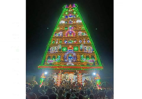 உத்திராபதீஸ்வர சுவாமி கோயில் தெருவடைச்சான்