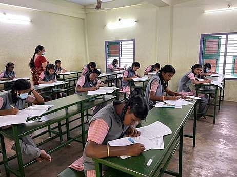 1-5 வகுப்புகளுக்கு முழு ஆண்டுத் தோ்வு தொடக்கம்