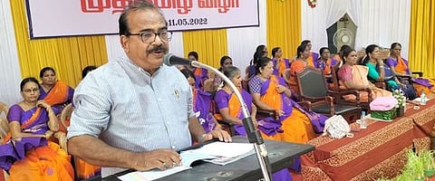 மனிதத்தைக் கொண்டாடினால் பூவுலகம் பொன்னுலகமாக மாறும்: நாஞ்சில் சம்பத் பேச்சு