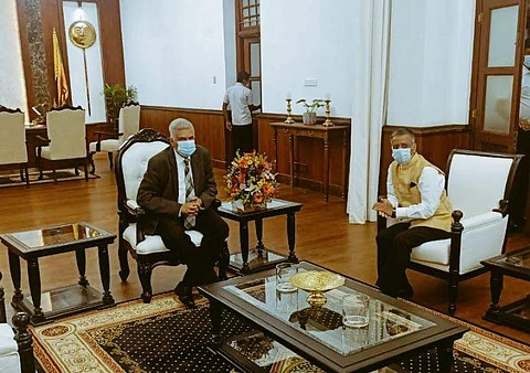 ரணில் விக்ரமசிங்கவுடன் இலங்கைக்கான இந்திய தூதர் சந்திப்பு