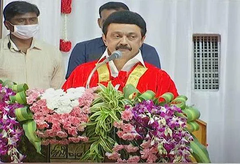சென்னை பல்கலைக் கழகத்தின் 164 வது பட்டமளிப்பு விழாவில் முதல்வர் மு.க.ஸ்டாலின்