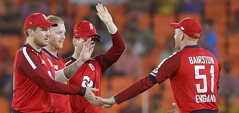 இங்கிலாந்து வெள்ளைப் பந்து அணிக்குப் புதிய பயிற்சியாளர்