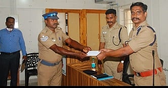 தலைமைக் காவலருக்கு பாராட்டு...