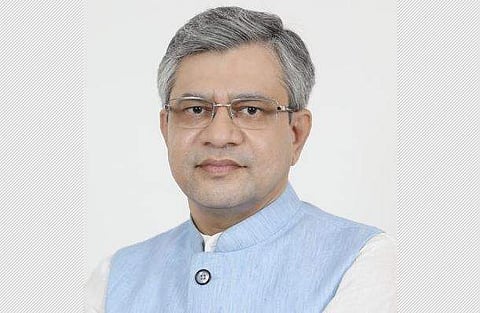மத்திய ரயில்வே அமைச்சர் அஸ்வினி வைஷ்ணவ்
