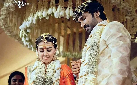 நடிகர் ஆதி மற்றும் நடிகை நிக்கி கல்ராணியின் திருமணம் சென்னையில் கோலாகலமாக நடைபெற்றது. படம்: இன்ஸ்டாகிராம்
