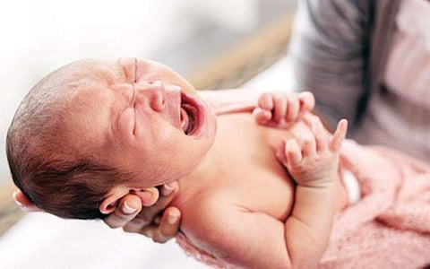 குழந்தையை சட்டப்படி தத்து எடுப்பது எப்படி?