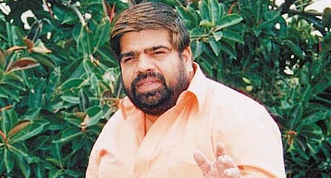 மருத்துவமனையில் அனுமதி: மேல் சிகிச்சைக்காக வெளிநாடு செல்லும் டி. ராஜேந்தர்