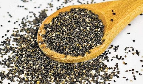 உடல் எடையை குறைக்க உதவும் சியா விதைகளின் நன்மைகள்
