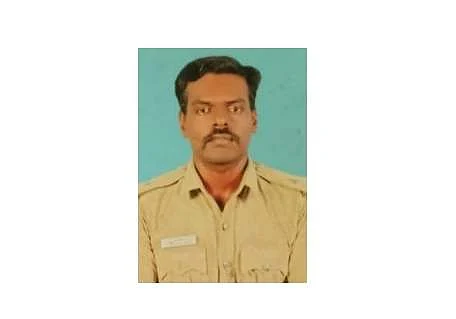 சரவணகுமார்.