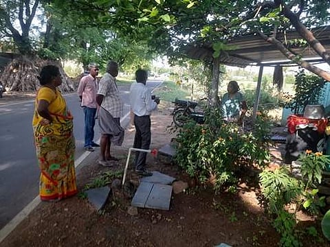 தம்மம்பட்டியில் நெடுஞ்சாலை ஆக்கிரமிப்பு விவரங்கள் கணக்கெடுப்பு: 'கெடு' முடிந்ததால் வருவாய்த்துறை தீவிரம்!