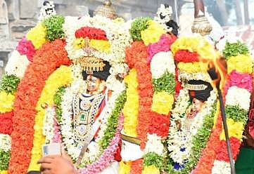 திருவதிகை வீரட்டானேஸ்வரா் கோயில் தேரோட்டம்: ஆயிரக்கணக்கான பக்தா்கள் பங்கேற்பு