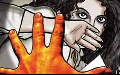நண்பரின் மகளை பாலியல் வன்கொடுமை செய்த அரசு அதிகாரி: தில்லி மகளிர் ஆணையம் நோட்டீஸ்