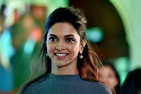 நடிகை தீபிகா படுகோன் நெஞ்சு வலியால் மருத்துவமனையில் அனுமதி ? என்ன நடந்தது ?