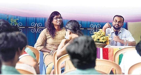 நிகழ்ச்சியின் ஒருங்கிணைப்பாளர்கள் ஸ்வேதாஸ்ரீ, அலெக்ஸ் முருகபூபதி.