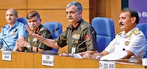 அக்னிபத் திட்டம்: ராணுவத் தேர்வு முறை, படைப் பிரிவில் மாற்றமில்லை