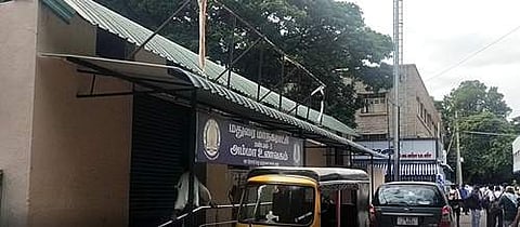 மதுரையில் தனியார் உணவகம் திறப்பு விழாவால் அம்மா உணவகத்துக்கு மூடுவிழாவா?