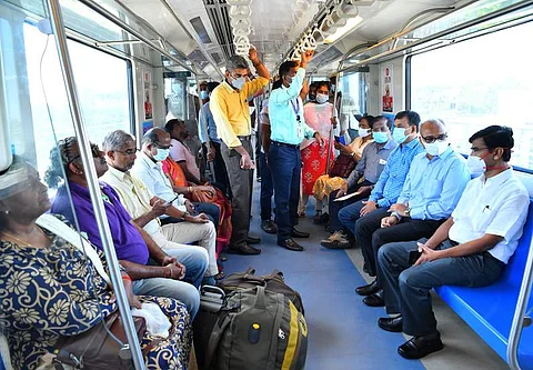 சென்னை மெட்ரோ ரயிலில் இன்று முதல் முகக்கவசம் கட்டாயம்!