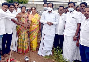 சென்னிமலை ஒன்றியத்தில் ரூ.1.51கோடியில் வளா்ச்சிப் பணிகள் துவக்கம்