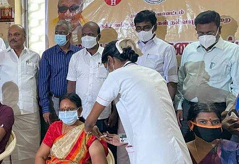 தடுப்பூசி முகாம்