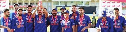 இங்கிலாந்து ஆறுதல் வெற்றி