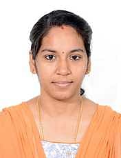 குரூப்-1 தோ்வு முதலிடம் பெற்ற பொறியாளா் மகள்