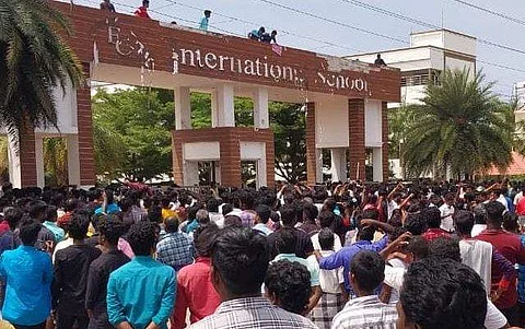 கள்ளக்குறிச்சி பள்ளி தொடர் மரணங்கள்: வைரலாகும் 17 ஆண்டுகளுக்கு முந்தைய  இந்திய கம்யூ. நோட்டீஸ்!