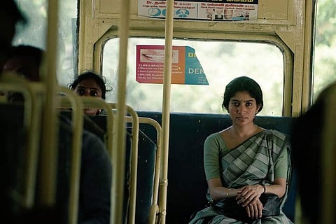 'கார்கி' படத்தில் பள்ளி ஆசிரியையாகச் வரும் சாய் பல்லவி.