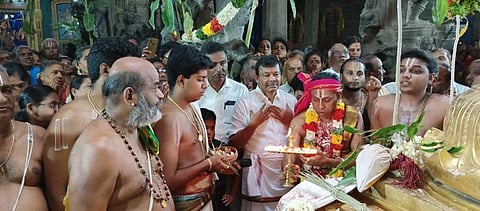 ஸ்ரீவில்லிபுத்தூர் ஆண்டாள் கோயில் ஆடிப்பூரத் தேரோட்ட திருவிழா கொடியேற்றம்