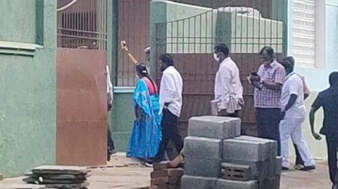 திருவள்ளூர் மாணவி தற்கொலை: தேசிய குழந்தைகள் பாதுகாப்பு ஆணையம் விசாரணை