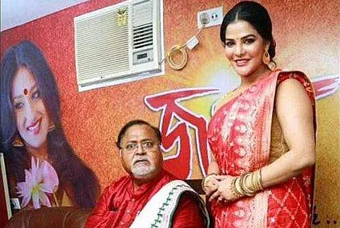 தனது குடியிருப்பு குறித்து அர்பிதா சொன்னது உண்மையா? விசாரிக்கிறது அமலாக்கத்துறை