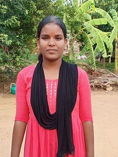 தமிழ்வழிக் கல்வி பயின்ற அரசுப் பள்ளி மாணவி குரூப்-1 தோ்வில் வென்று டி.எஸ்.பி.