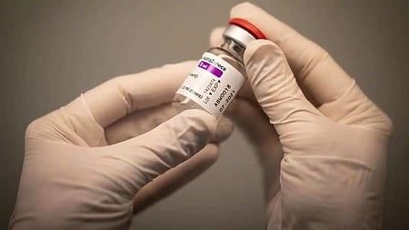 1.36 கோடி தடுப்பூசிகளை தூக்கிவீச கனடா முடிவு