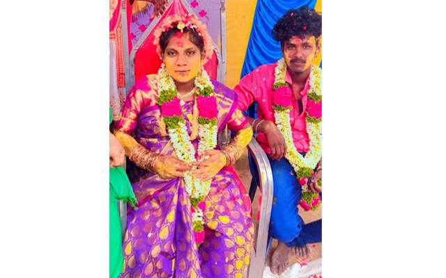 கர்ப்பிணி பலி: மருத்துவரிடம் செல்போனில் கேட்டு செவிலியரே சிகிச்சை அளித்தாரா?