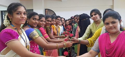 ஜெ.ஜெ. கல்லூரியில் முதலாம் ஆண்டு வகுப்புகள் தொடக்கம்