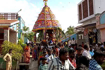 அணைக்கரை கோட்டாலம் மாரியம்மன் கோயில் தேரோட்டம்