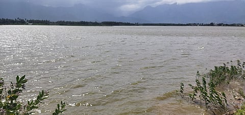 போடி பகுதியில் தொடா் மழையால் நிரம்பும் கண்மாய்கள்: விவசாயிகள் மகிழ்ச்சி