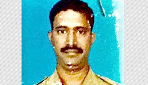 சிறப்பு காவல் உதவி ஆய்வாளர் பார்த்திபன்