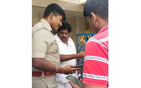 பாரத மாதா நினைவாலய பூட்டை உடைத்த விவகாரத்தில் பாஜக மாநில துணைத் தலைவர் கே.பி. ராமலிங்கம் கைது செய்யப்பட்டுள்ளார்.