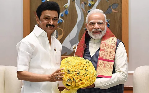 ஒருநாள் பயணமாக தில்லி சென்றுள்ள முதல்வர் மு.க.ஸ்டாலின் பிரதமர் மோடியை  சந்தித்து பேசினார்.