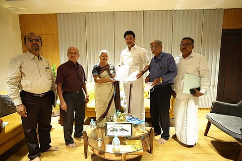 அமைச்சர் அன்பில் மகேஸ் பொய்யாமொழியுடன் கல்வியாளர்கள் சந்திப்பு