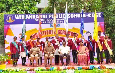 பா்கூா் வேளாங்கண்ணி பள்ளியில் மாணவா் தலைமை பதவியேற்பு விழா