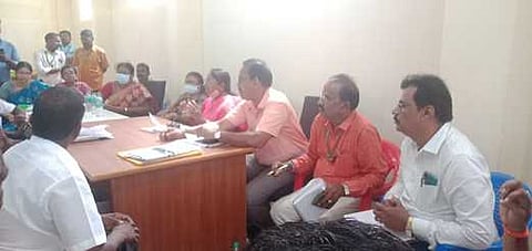 தோட்டப் பயிா்களுக்கு நஷ்ட ஈடு: விவசாயிகளுடன் நடைபெற்ற பேச்சு தோல்வி